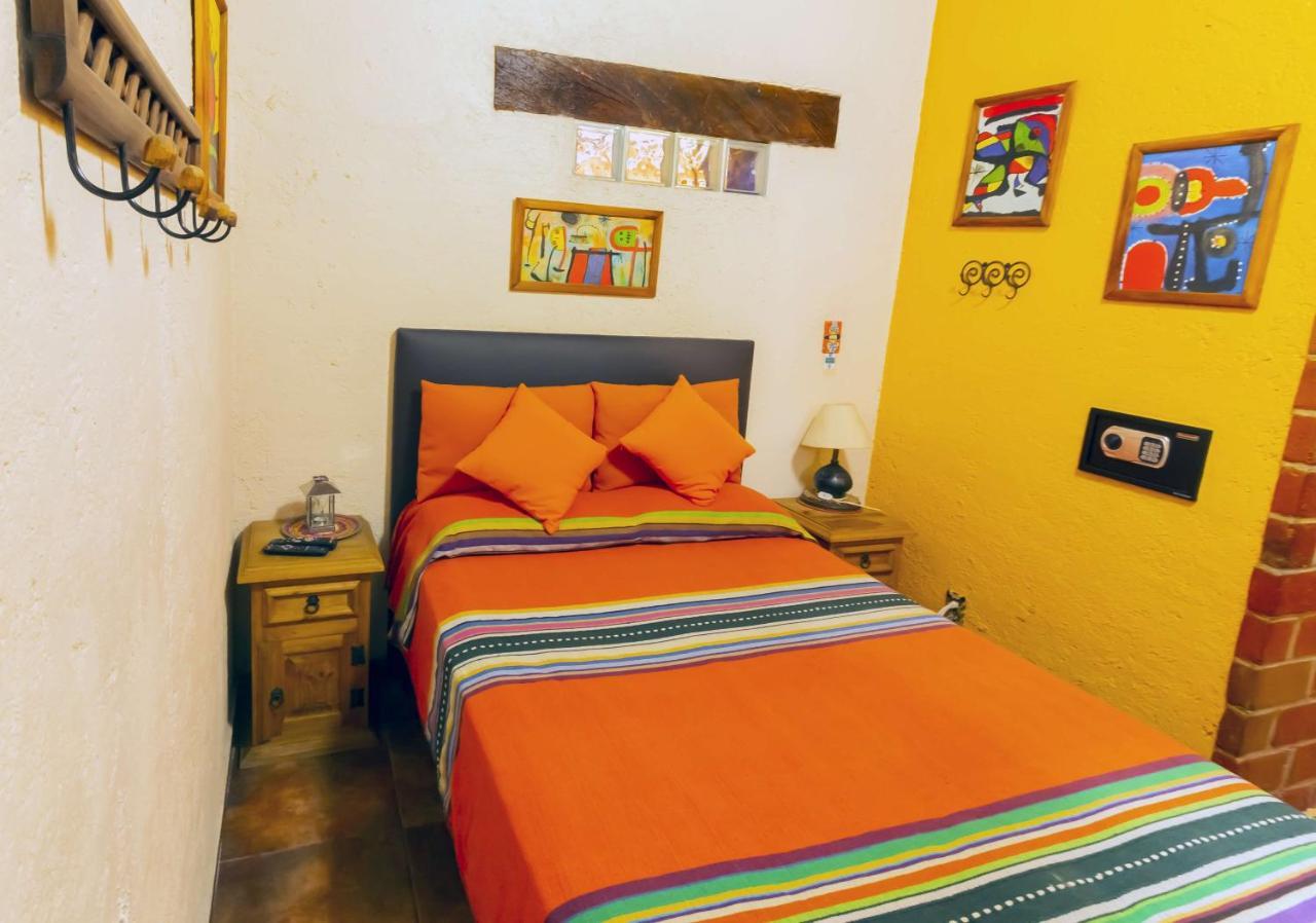 مدينة مكسيكو Mex Suites Casa Azul B&B المظهر الخارجي الصورة