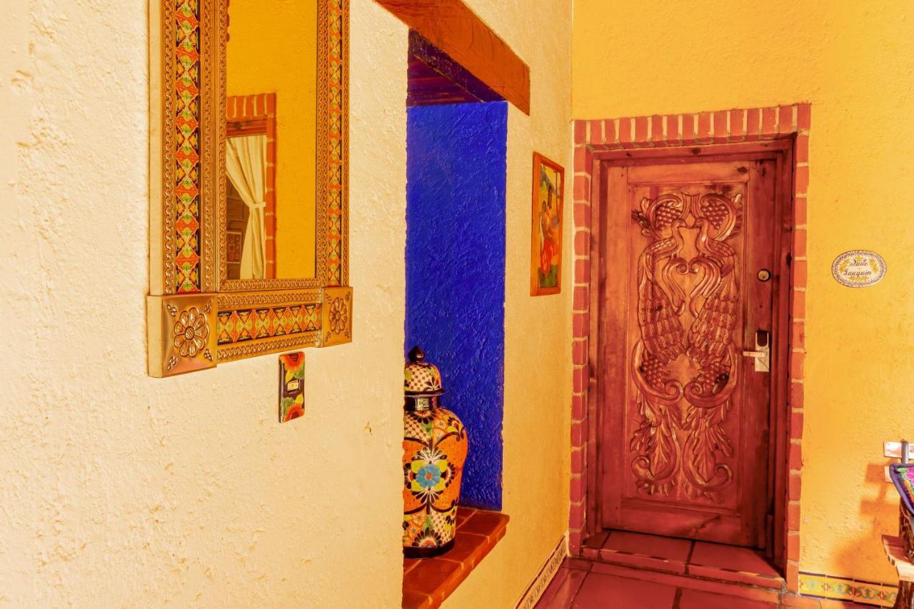 مدينة مكسيكو Mex Suites Casa Azul B&B المظهر الخارجي الصورة